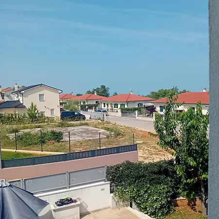 Apartment Dezire *